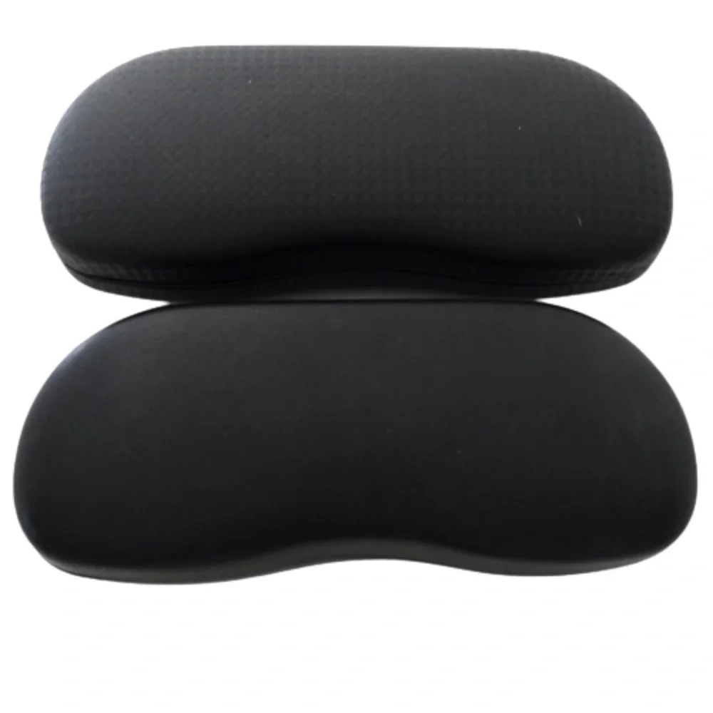 RAY BAN~HARD CLAMSHELL~BLACK SUNGLASSES CASES~LOT OF 2
